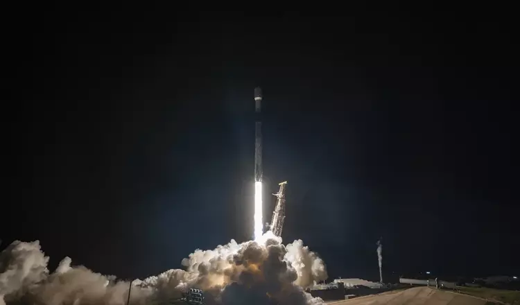 SpaceX wyniosła na orbitę satelitę NASA ...