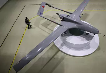 Produkcja dronów uderzeniowych Bayraktar zarezerwowana na ...