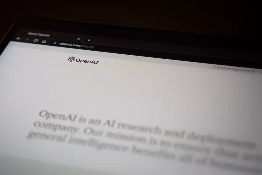 Associated Press i OpenAI nawiązują dwuletnie partnerstwo w celu szkolenia modeli algorytmicznych