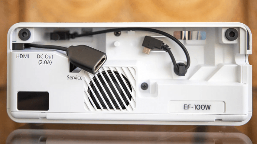 Epson EF-100 czy Epson EF12