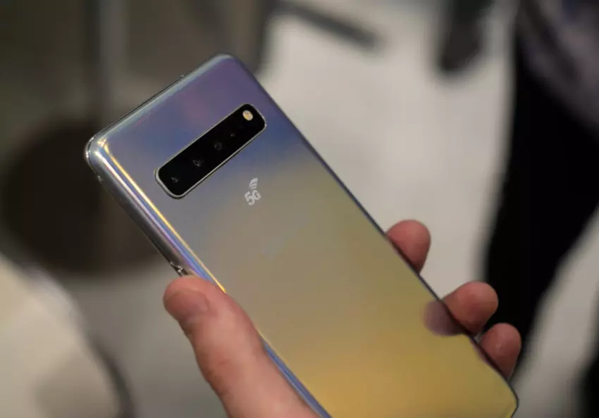 Pierwsze sprzedaż Galaxy S10 5G rozpoczną się  5 kwietnia z ceną powyżej $ 1200