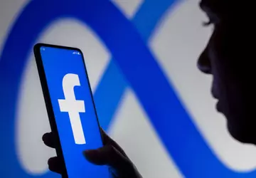 Irlandia nakłada na Meta karę 265 ...