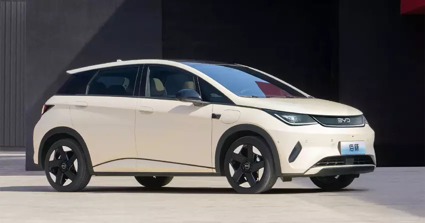 Chiny wprowadzają licencje na eksport samochodów elektrycznych