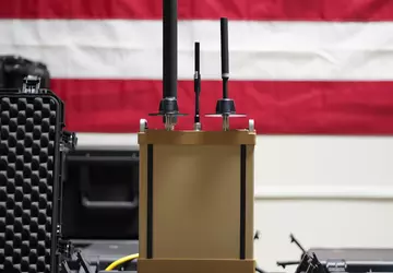 USA daje Ukrainie systemy antydronowe Titan ...