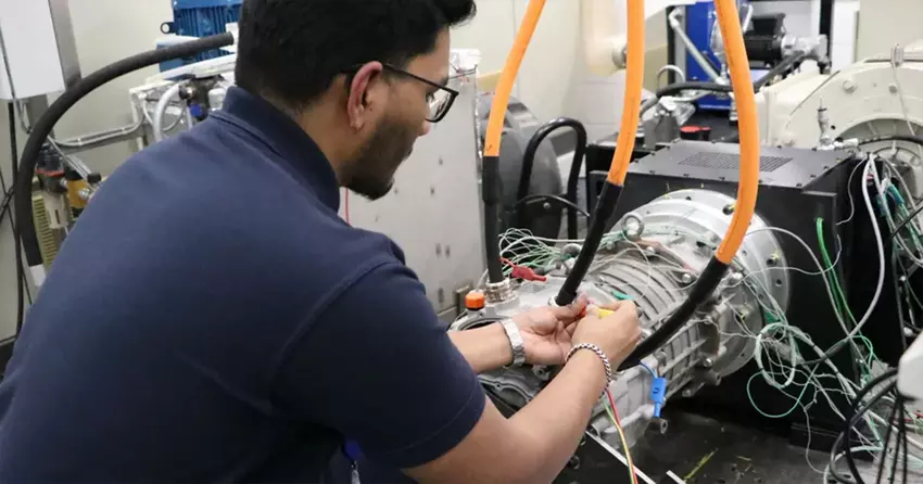 Zmniejszenie zależności od Chin: Ricardo stworzyło silnik elektryczny bez metali ziem rzadkich i miedzi