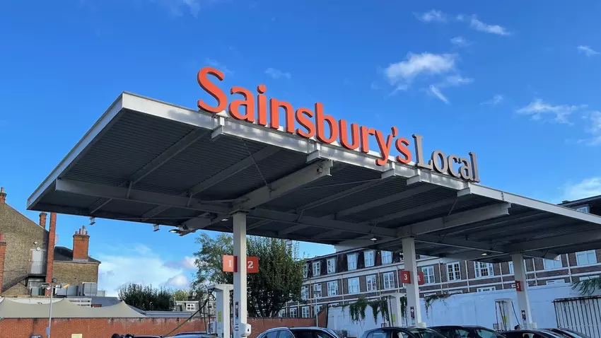 Amazon pomaga otworzyć pierwszy sklep w Wielkiej Brytanii bez gotówki i personelu