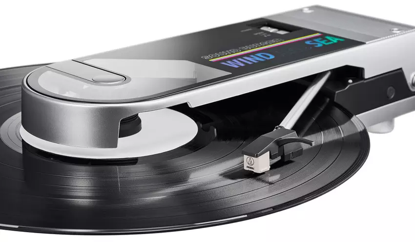 Audio-Technica wypuściła gramofon w stylu lat 80. z obsługą Bluetooth