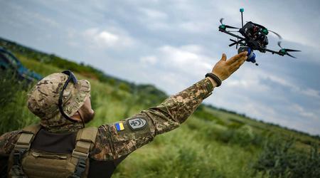 Pierwsza prywatna szkoła szkolenia operatorów dronów certyfikowana na Ukrainie 