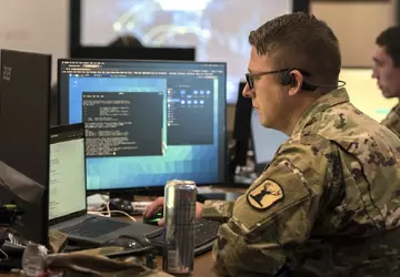 Miliony amerykańskich e-maili wojskowych z powodu ...