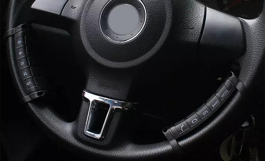 Bezprzewodowe przyciski sterowania na kolumnie kierowniczej za 20 USD