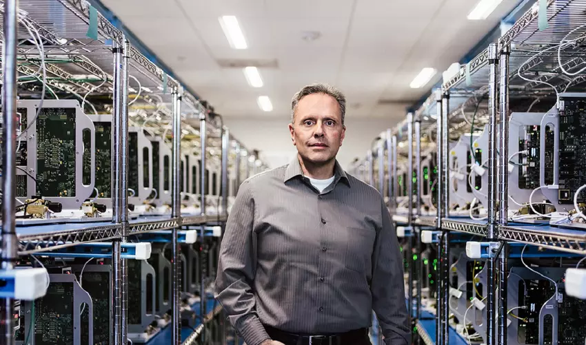 Media: Wiceprezes Apple Johny Srouji otrzymał ofertę od Intela na stanowisko szefa firmy