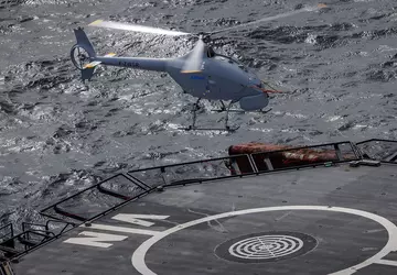 Airbus testuje bezzałogowy śmigłowiec VSR700 w ...