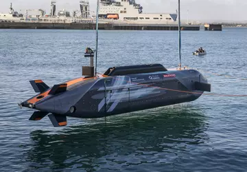 Wielka Brytania prezentuje ultra-duży autonomiczny okręt ...