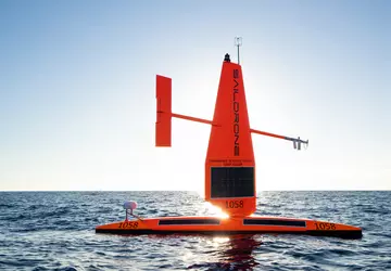 Irański statek chciał porwać dwa amerykańskie ...