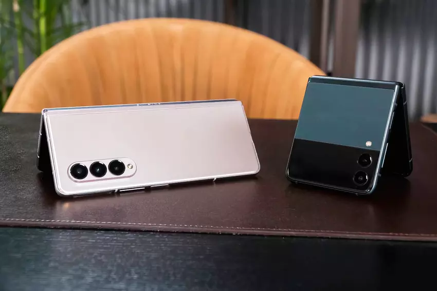 Cena smartfona ze średniej półki: ujawniono koszt wymiany ekranów w Samsungu Galaxy Z Fold 3 i Galaxy Z Flip 3