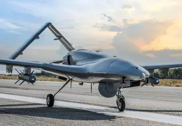 Rumunia zamawia trzy 18-dronowe bezzałogowe statki ...