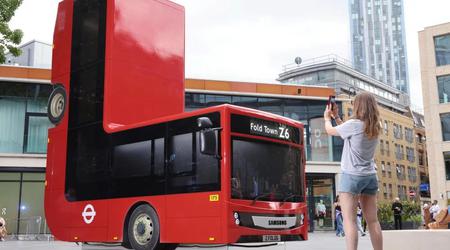 "Welcome to Fold Town": Samsung składa londyński autobus, aby promować nowe smartfony Galaxy Fold 6 i Galaxy Flip 6