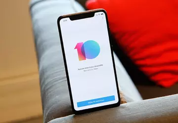 Xiaomi Mi 8, Mi 8 i ...