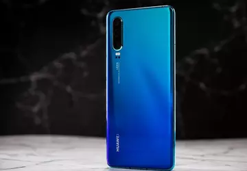 W kamery przedniej Huawei P30 pojawił ...