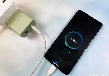 iPhone 13 nie jest jeszcze dostępny, ...