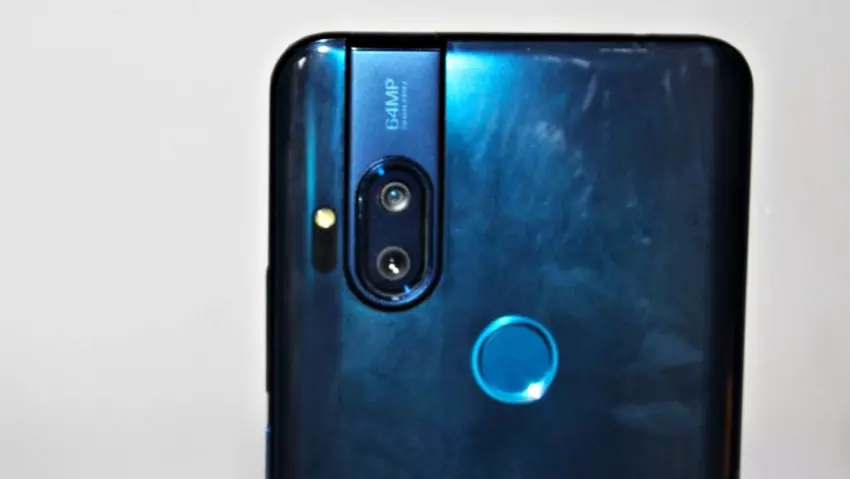 Smartfon Motorola One Hyper z chowaną kamerą przeszedł certyfikat NBTC