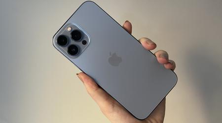 Debiut no-name i anti-premium dla iPhone'a 13 Pro Max: JerryRigEverything nazwał najtrwalsze i najbardziej upadające smartfony 2021 roku