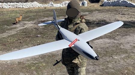 Wraz z rakietami przechwytującymi dla systemów rakiet ziemia-powietrze Patriot, Niemcy przekazały Ukrainie 40 dronów rozpoznawczych RQ-35 Heidrun i 10 systemów wykrywania UAV