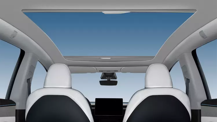 Tesla wprowadza rewolucję: nowe rolety do ...