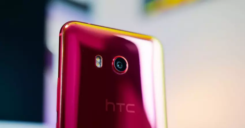Sieć ma przybliżoną cenę i datę ogłoszenia HTC U12 +