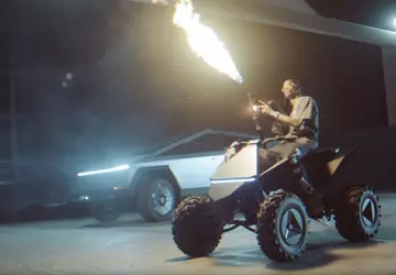 Pick-up Tesla Cybertruck wystąpił w filmiku ...