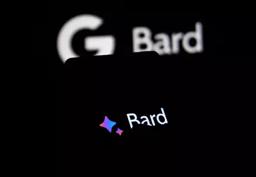 Google integruje chatbota Bard z Mapami, ...