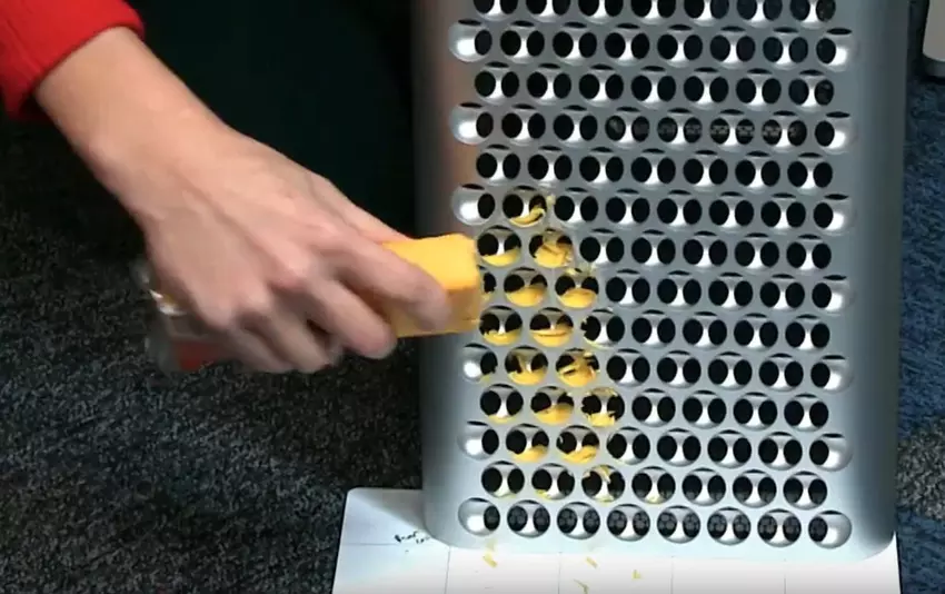 Niszczyciele legend: w iFixit sprawdzono, czy nowy Mac Pro za 6 tysięcy dolarów nadaje się jako tarka do sera