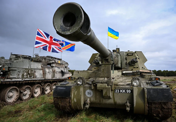 Brytyjska haubica AS-90 niszczy trzy rosyjskie ...