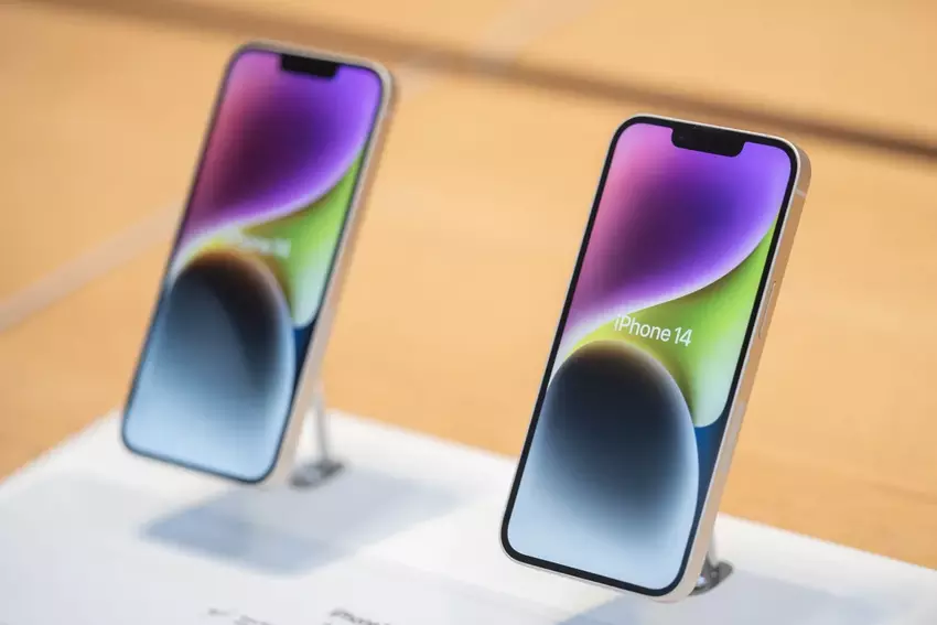 iPhone 14. Ilustracja Bloomberga