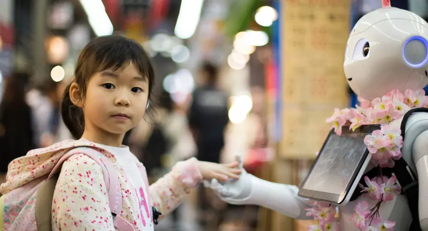Bill Gates: Sztuczna inteligencja może rozwiązać problem niedoboru lekarzy i nauczycieli na całym świecie