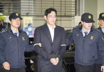 Wiceprezes Samsunga ułaskawiony w Korei Południowej ...