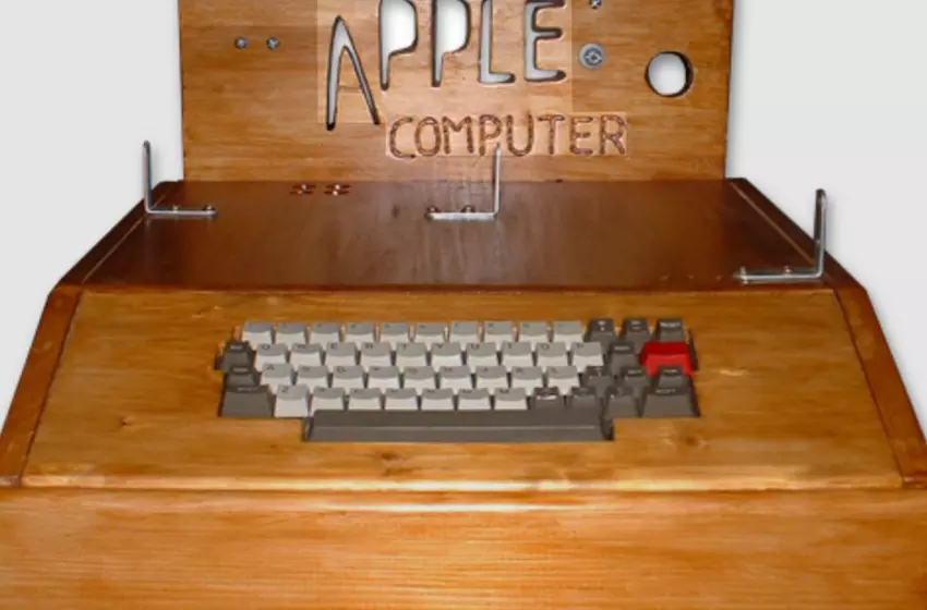 Apple II - jeden z pierwszych masowych komputerów
