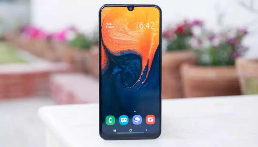 Samsung Galaxy A30s zauważyli w bazie danych Geekbench z brędowym procesorem Exynos 7904