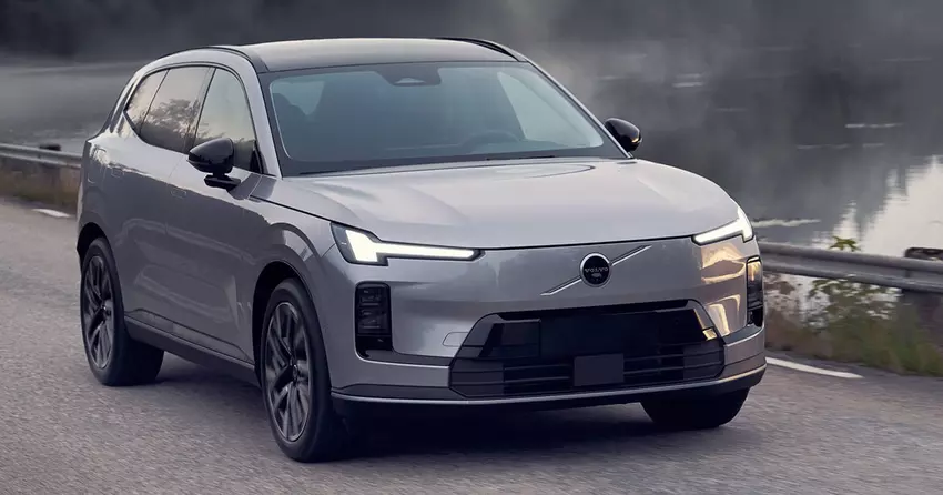 Volvo oficjalnie zaprezentowała swojego najbardziej zasięgowego hybrydowego plug-in — XC70