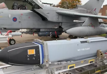 Rosjanie zaczęli używać broni strzeleckiej do ...