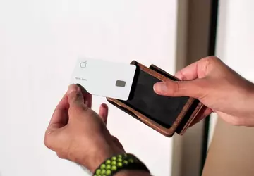 Amerykański sklep internetowy sprzedaje drewnianą skrzynkę ...