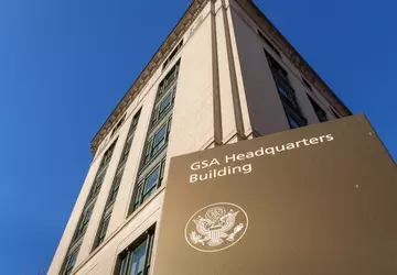 Elon Musk uruchamia własnego chatbota dla ...