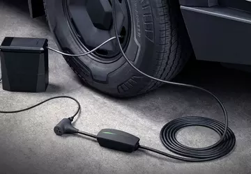 Tesla wprowadza V2L za 80$, ale ...