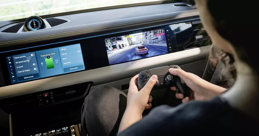 AirConsole w Porsche Macan Electric