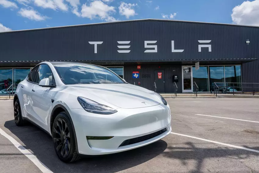 Tesla prowadzi pod względem liczby śmiertelnych wypadków wśród wszystkich marek samochodów