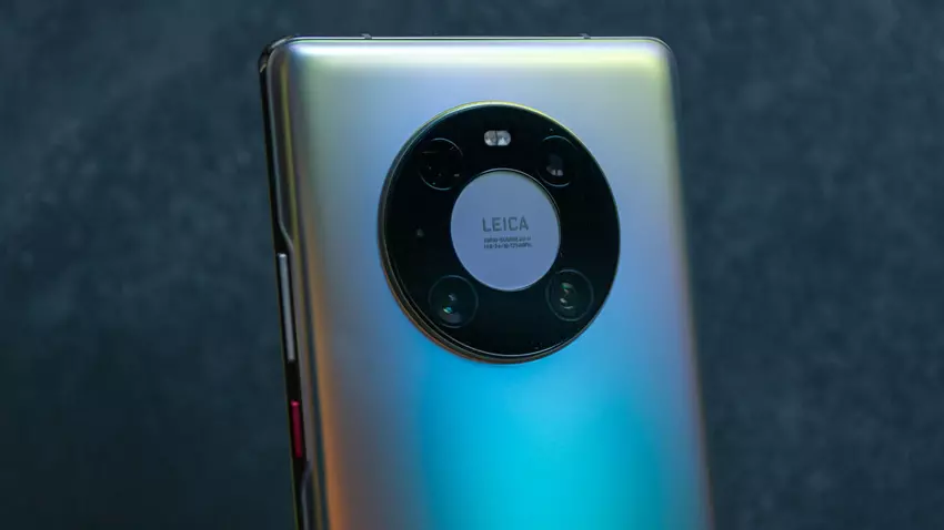 Huawei wycofał ze sprzedaży serię popularnych flagowych smartfonów