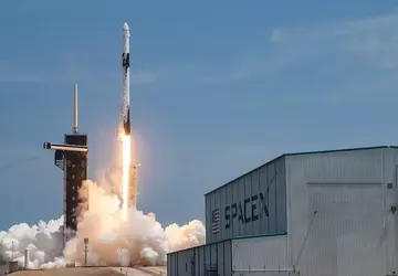 SpaceX wysyła na orbitę ładunek Cargo ...