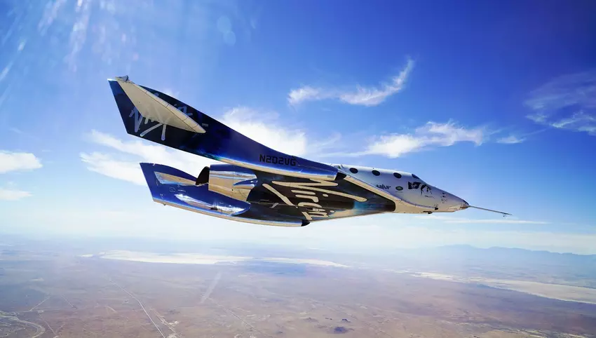 Virgin Galactic z powodzeniem wykonała pierwszy komercyjny lot suborbitalny