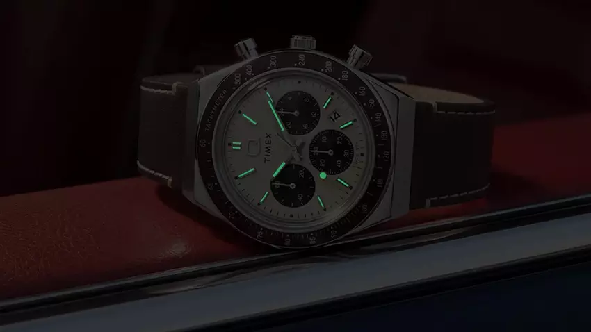 Timex Q Chronograph zegarek od przodu