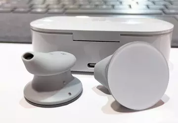 Firma Microsoft opóźniła wydanie słuchawek bezprzewodowych ...